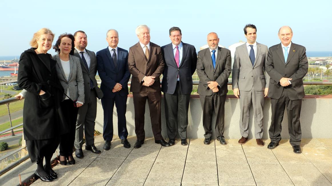 Embaixador dos Estados Unidos da América visitou Porto de Sines