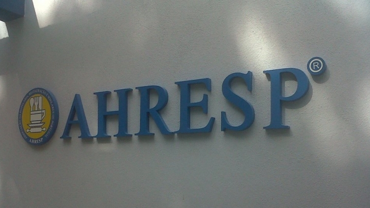 Alojamento Turístico com crescimento em 2024, Restauração enfrenta desafios, diz estudo da AHRESP