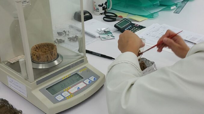 Laboratório Associação de Agricultores do Sul com tecnologia de ponta para analisar azeitona e de azeite