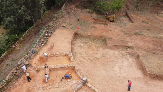 Escavações arqueológicas