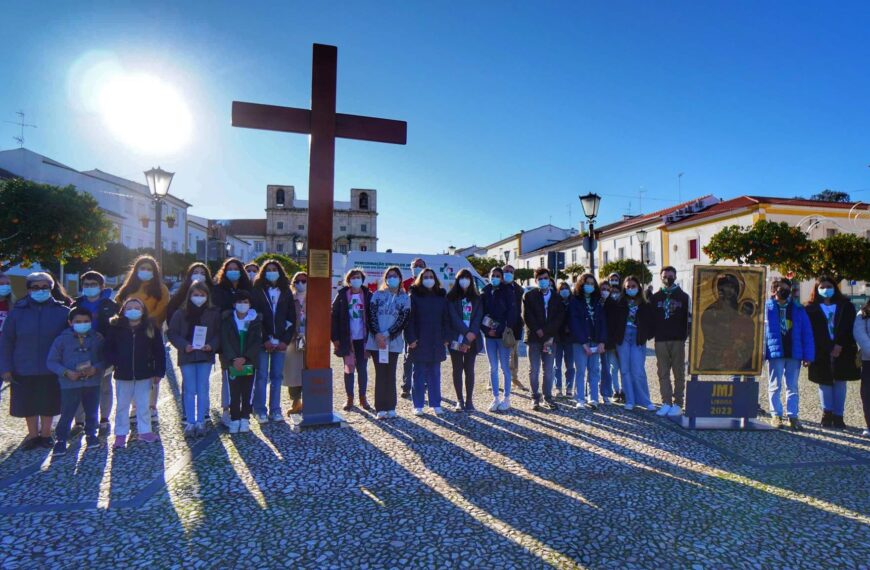 Vila Viçosa: Emoção e fé na receção aos Símbolos da Jornada Mundial da Juventude (c/vídeo)