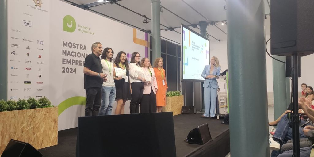 Estudantes da Univ. de Évora recebem Menção Honrosa em concurso nacional