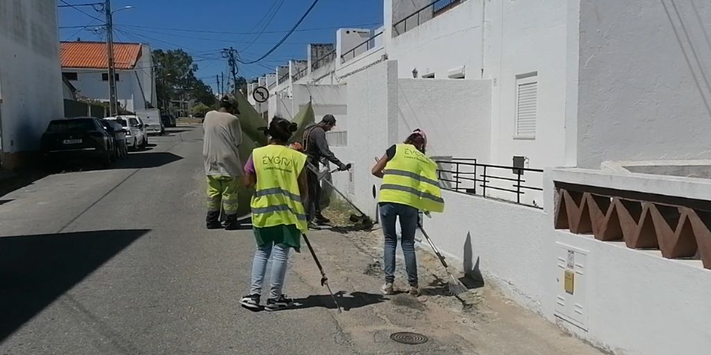 Évora: Município contrata empresa de limpeza no valor de 700 mil euros