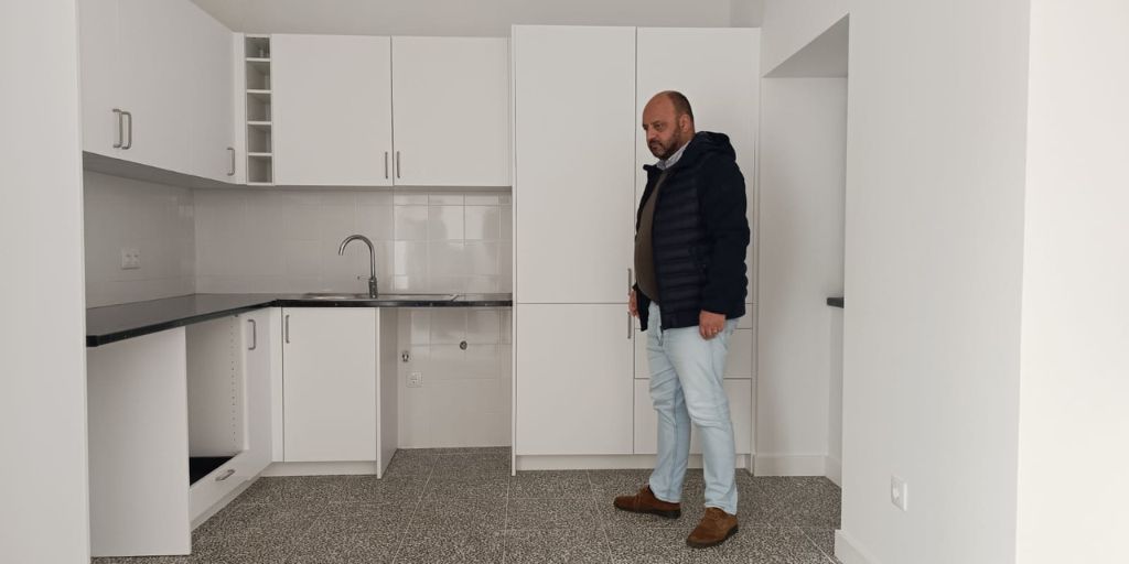 Reabilitação de habitação na Rua das Manhãs, em Alvito, em fase final