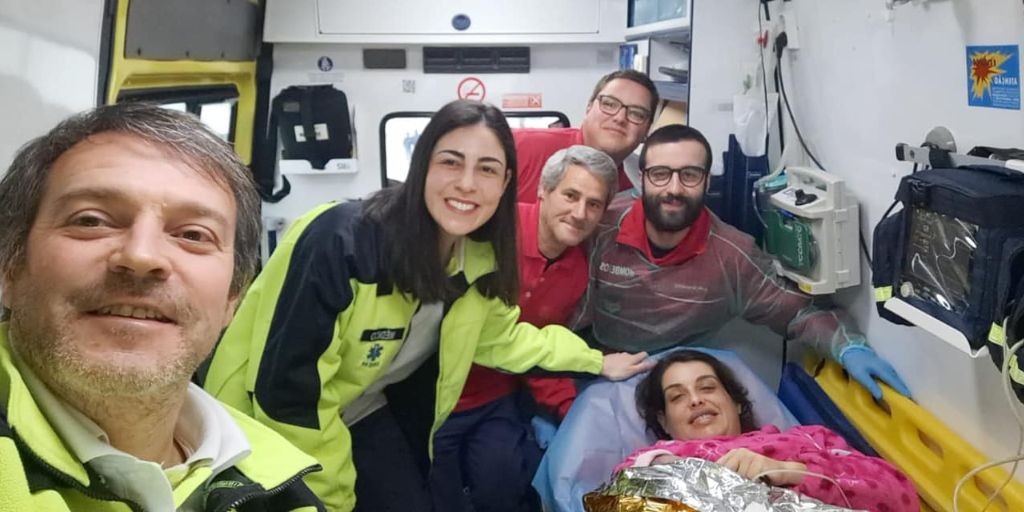Mulher dá à luz em ambulância dos Bombeiros Voluntários de Vila Viçosa