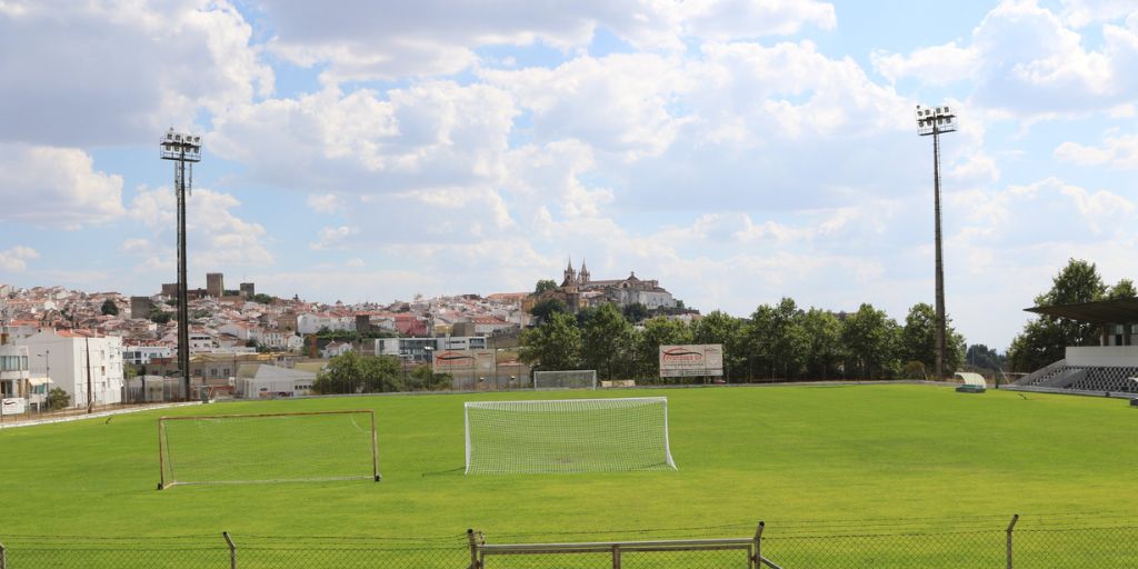 Portalegre: Estádio municipal vai ficar dotado com iluminação LED num investimento de 70 mil euros