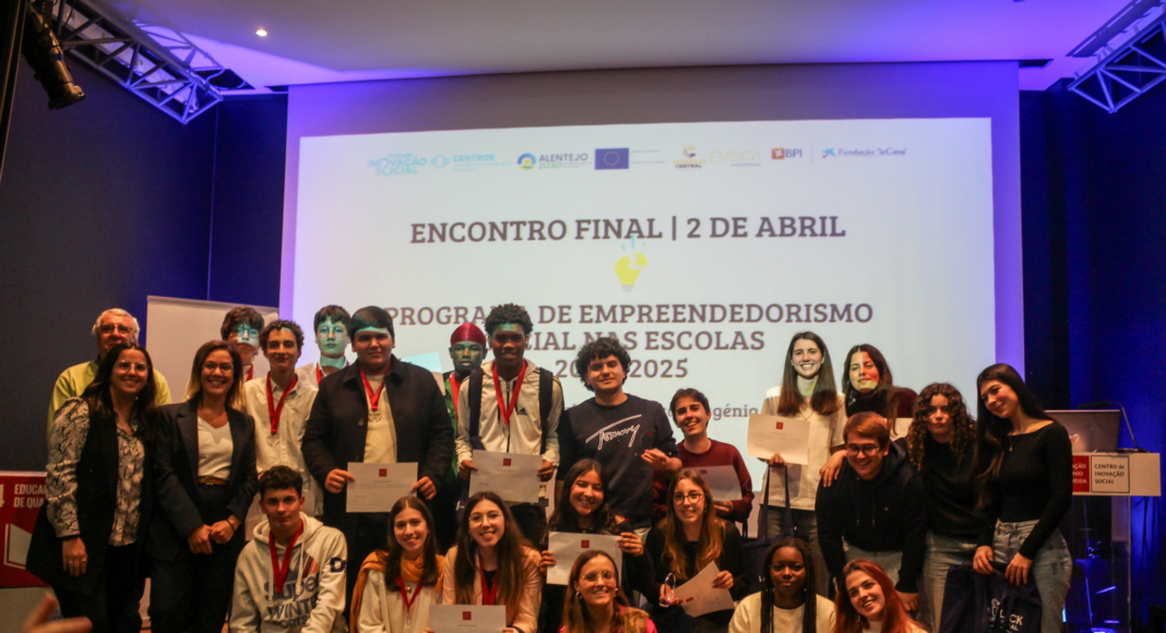 Alunos de Évora apresentam soluções sociais em final de programa de empreendedorismo