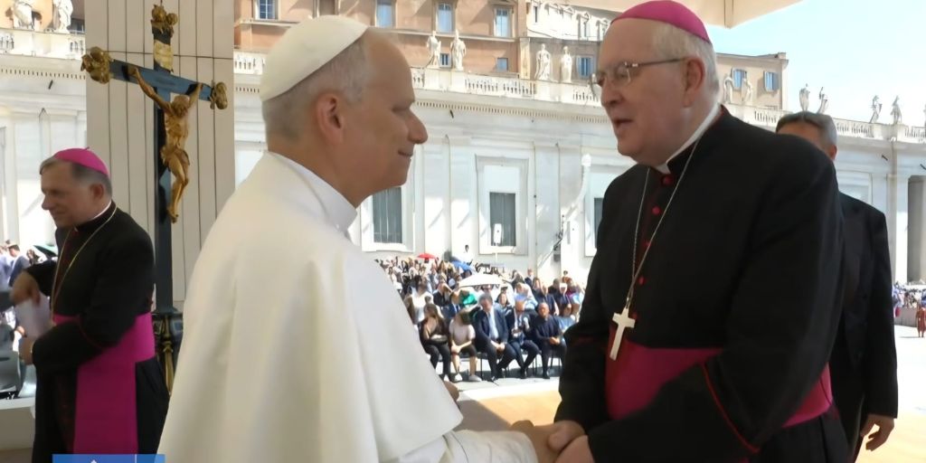 Peregrinos de Évora recebidos pelo Papa Leão XIV no Vaticano