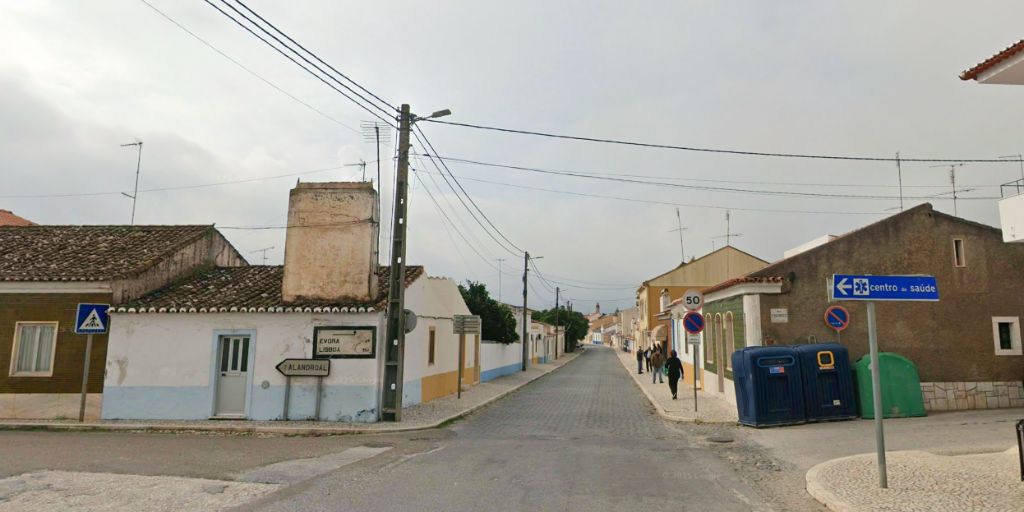 Bencatel (Vila Viçosa) trânsito condicionado a pesados devido a obras na principal rua da localidade