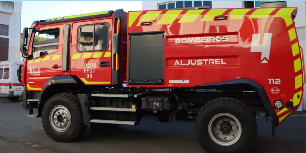Aljustrel: Bombeiros recebem novo veículo de combate a incêndios