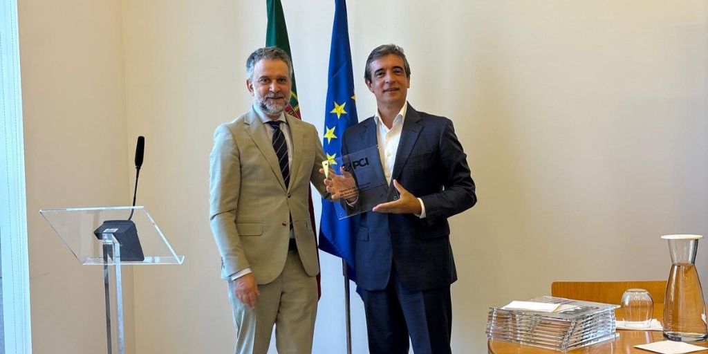 Redondo recebe distinção nacional pelas técnicas de decoração da sua olaria