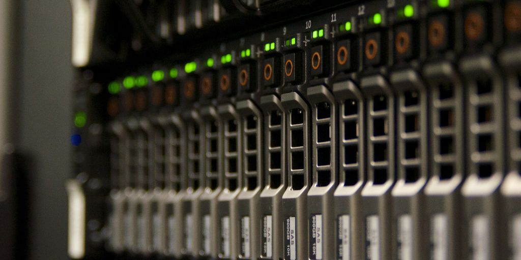Universidade de Évora lança concurso público para aquisição de servidor de inteligência artificial