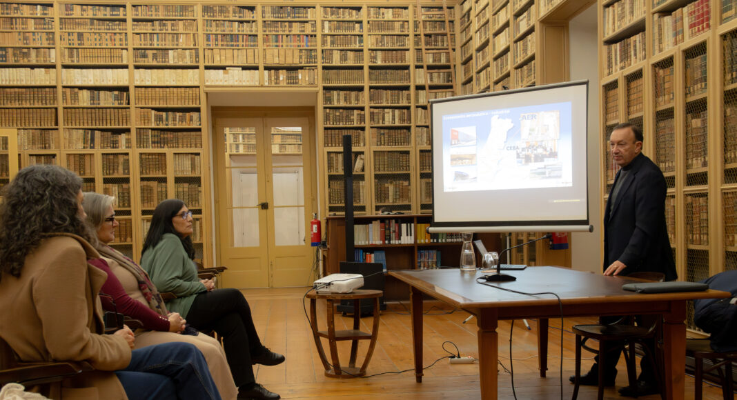 Universidade de Évora debate desenvolvimento aeronáutico na Biblioteca Pública
