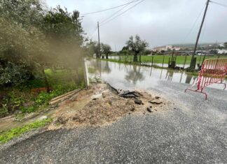 Tempestades deixam estradas quase intransitáveis em Viana do Alentejo e Câmara corta eventos Tempestades deixam estradas quase intransitáveis em Viana do Alentejo e Câmara corta eventos