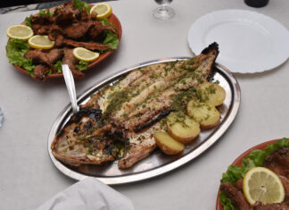 Festival do Peixe do Rio começa com grande afluência no Alandroal e esgota Rota do Petisco