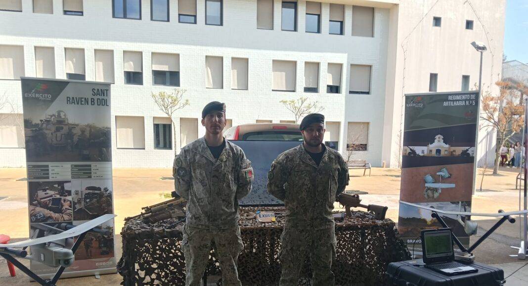 Regimento de Artilharia N.º 5 promove divulgação do serviço militar em escola de Montemor-o-Novo