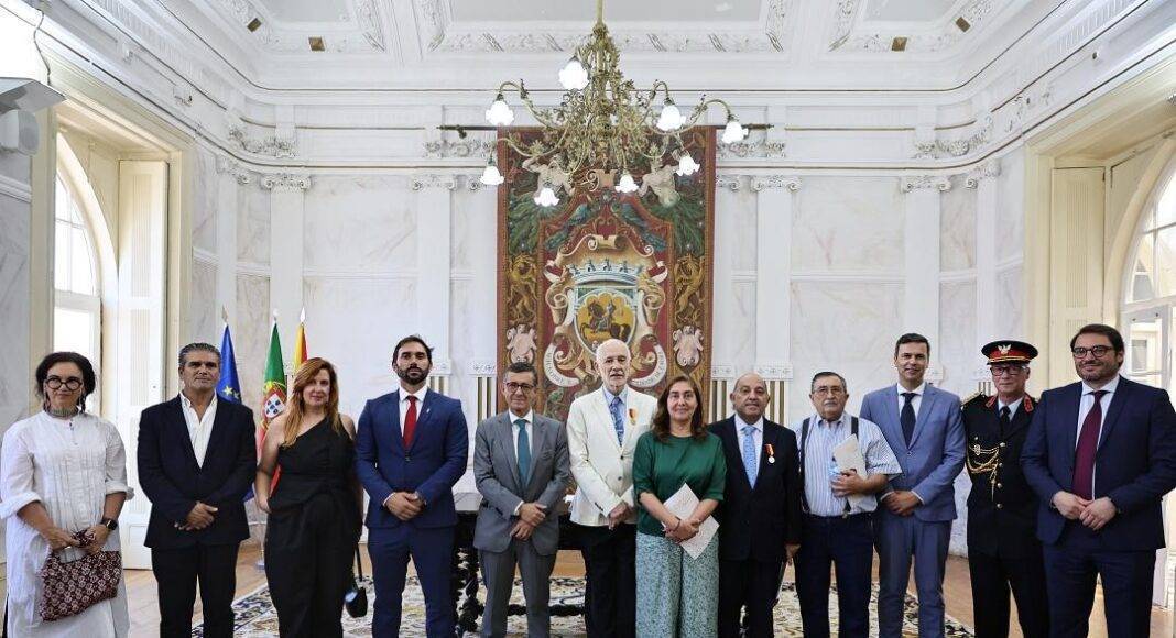 Évora homenageou quatro personalidades com Medalhas de Mérito Municipal no Dia da Cidade (c/fotos)